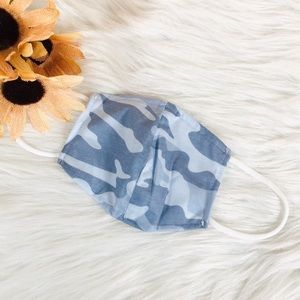 1/$13❗️2/$24❗️3/$33‼️Gray camo face mask - mask